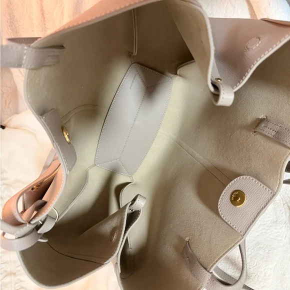 Polene Cyme Tote Textured Taupe - Picture 4 of 9